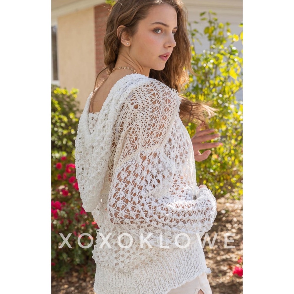 POL White Open-Knit Hooded Scoop Neck Sweater - Picture 13 of 14